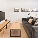 דירה Petit Luxe Duplex *